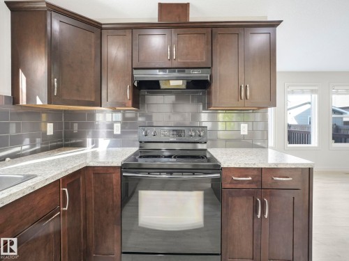 17724 6 Avenue, Edmonton, AB - Indoor Photo Showing Kitchen