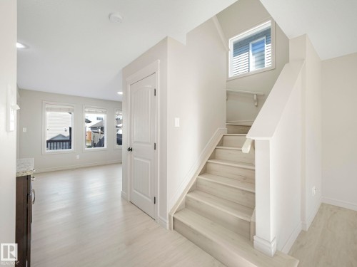 17724 6 Avenue, Edmonton, AB - Indoor Photo Showing Other Room