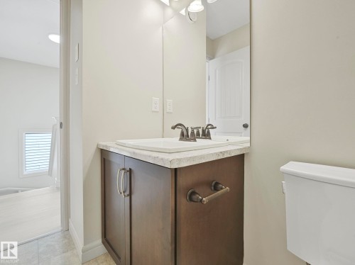 17724 6 Avenue, Edmonton, AB - Indoor Photo Showing Bathroom