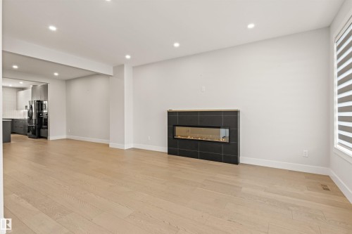 2-8343 Saskatchewan Drive, Edmonton, AB - Indoor