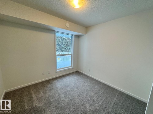 23 3111 142 Avenue, Edmonton, AB - Indoor Photo Showing Other Room