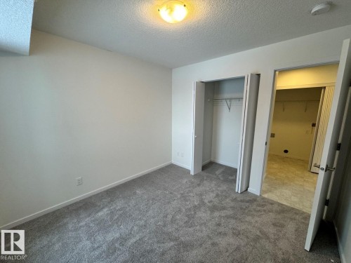 23 3111 142 Avenue, Edmonton, AB - Indoor Photo Showing Other Room