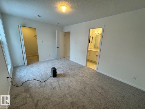 23 3111 142 Avenue, Edmonton, AB - Indoor Photo Showing Other Room