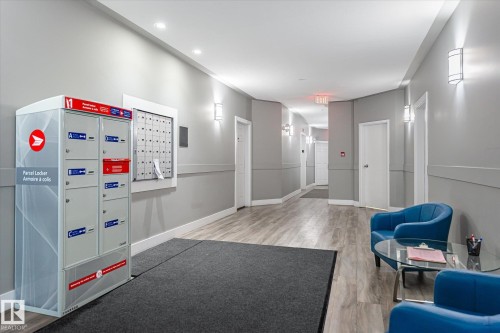 Lobby with recessed lighting - 506 10046 110 Street, Edmonton, AB - Indoor