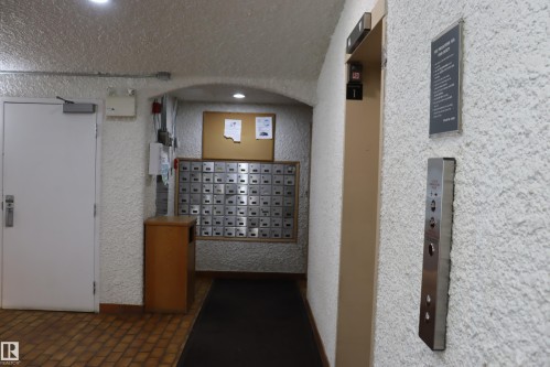 #203 9028 Jasper Ave Nw, Edmonton, AB - Indoor Photo Showing Other Room