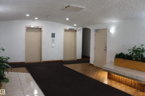 #206 9028 Jasper Ave Nw, Edmonton, AB - Indoor Photo Showing Other Room