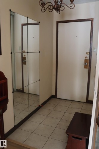 #203 9028 Jasper Ave Nw, Edmonton, AB - Indoor Photo Showing Other Room