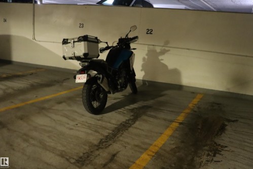 #206 9028 Jasper Ave Nw, Edmonton, AB - Indoor Photo Showing Garage