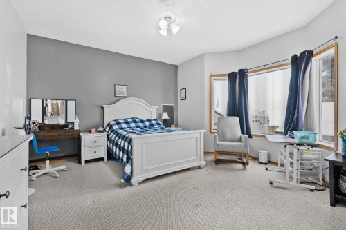 16 53122 Range Road 14, Rural Parkland County, AB - Indoor Photo Showing Bedroom