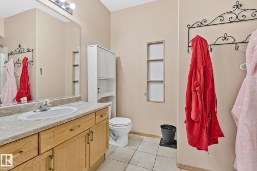 16 53122 Range Road 14, Rural Parkland County, AB - Indoor Photo Showing Bathroom