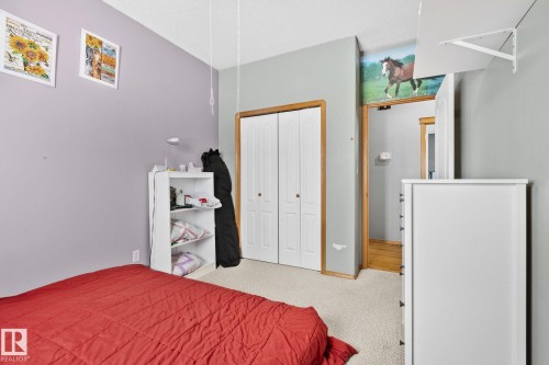 16 53122 Range Road 14, Rural Parkland County, AB - Indoor Photo Showing Bedroom