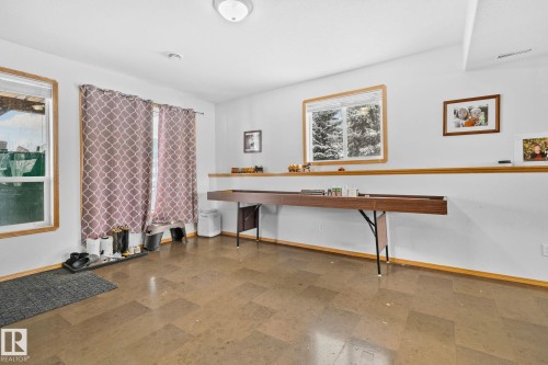 16 53122 Range Road 14, Rural Parkland County, AB - Indoor Photo Showing Other Room