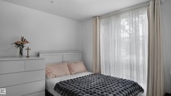 Bedroom with a textured ceiling - 