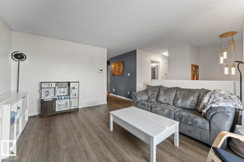 1927 6 Street, Cold Lake, AB - Indoor Photo Showing Living Room