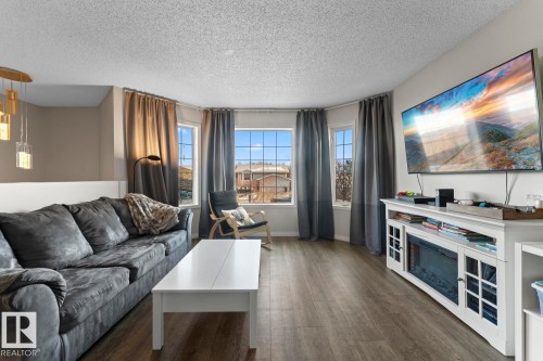 1927 6 Street, Cold Lake, AB - Indoor Photo Showing Living Room