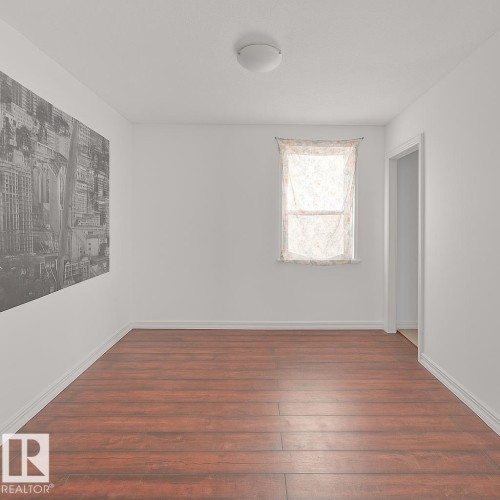 10730 93 Street, Edmonton, AB - Indoor Photo Showing Other Room