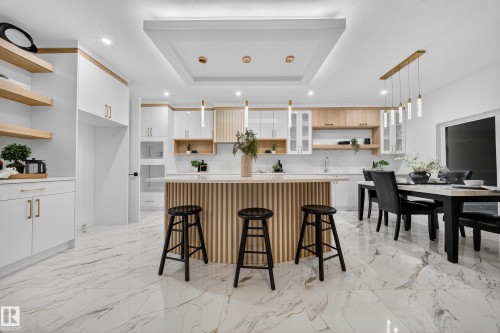 715 166 Avenue, Edmonton, AB - Indoor