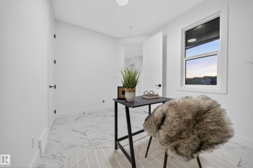 715 166 Avenue, Edmonton, AB - Indoor Photo Showing Other Room