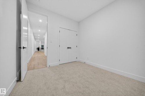 715 166 Avenue, Edmonton, AB - Indoor Photo Showing Other Room