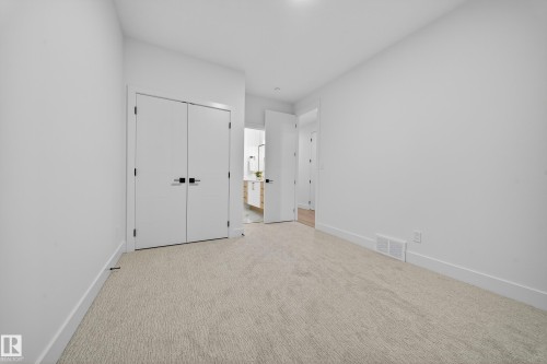 715 166 Avenue, Edmonton, AB - Indoor Photo Showing Other Room