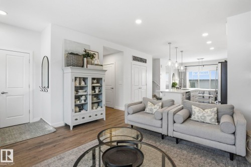 74 Garneau Gate, Spruce Grove, AB - Indoor Photo Showing Living Room
