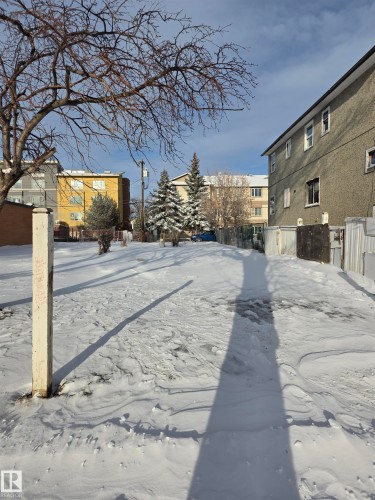 9626 105A Avenue, Edmonton, AB 