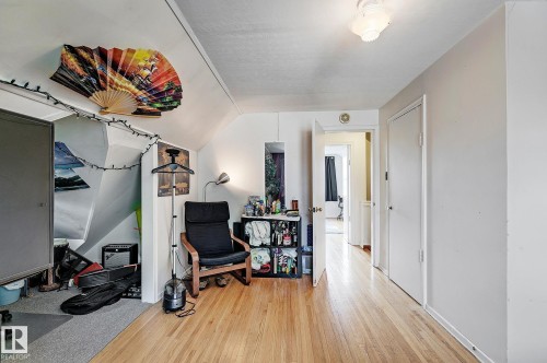 11559 80 Avenue, Edmonton, AB - Indoor