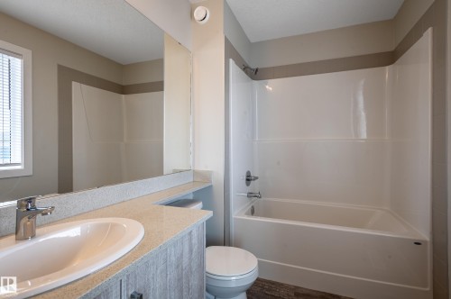 207 Griesbach Road, Edmonton, AB - Indoor Photo Showing Bathroom