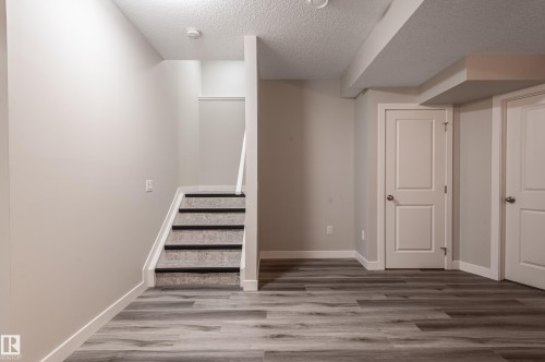 207 Griesbach Road, Edmonton, AB - Indoor Photo Showing Other Room