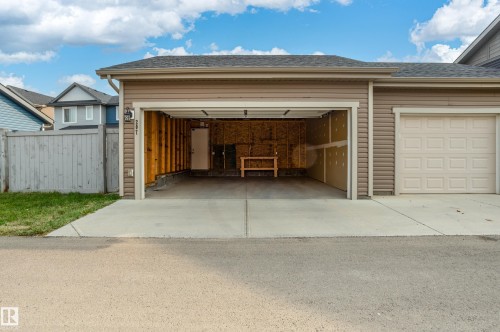 207 Griesbach Road, Edmonton, AB - Outdoor