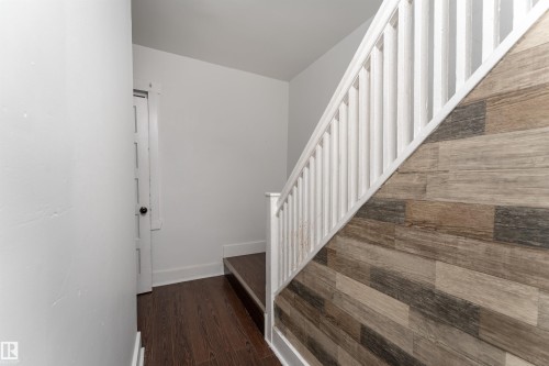 12018 95 Street, Edmonton, AB - Indoor Photo Showing Other Room