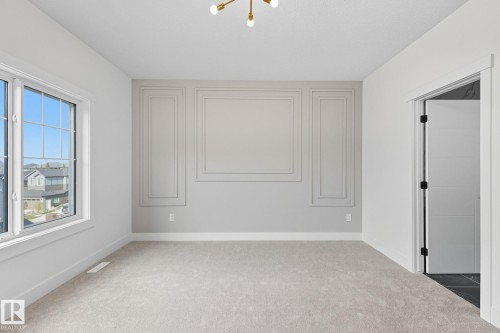 1133 Gyrfalcon Crescent, Edmonton, AB - Indoor Photo Showing Other Room
