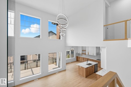 1133 Gyrfalcon Crescent, Edmonton, AB - Indoor Photo Showing Other Room