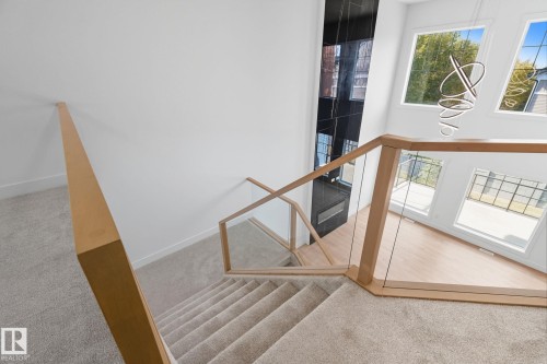 1133 Gyrfalcon Crescent, Edmonton, AB - Indoor Photo Showing Other Room