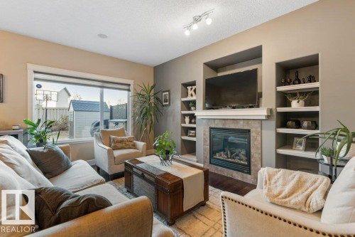 1182 Hays Drive, Edmonton, AB - Indoor Photo Showing Living Room With Fireplace