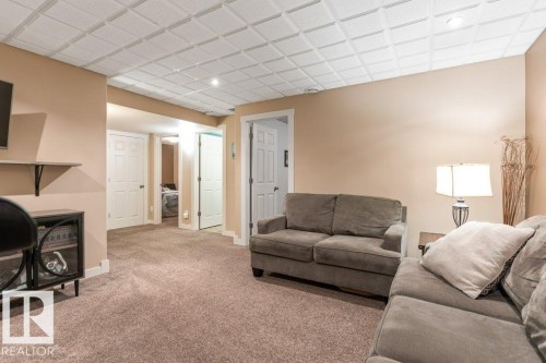 1182 Hays Drive, Edmonton, AB - Indoor