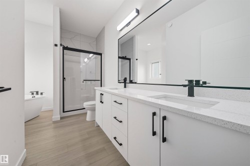 224 Lee Ridge Road, Edmonton, AB - Indoor Photo Showing Bathroom