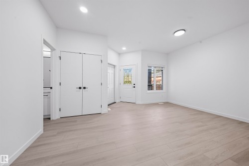 224 Lee Ridge Road, Edmonton, AB - Indoor Photo Showing Other Room