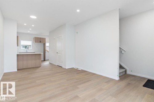 4277 Kinglet Drive, Edmonton, AB - Indoor Photo Showing Other Room