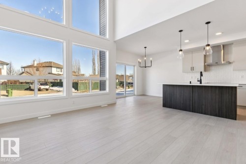 1519 Grant Way, Edmonton, AB - Indoor Photo Showing Kitchen With Upgraded Kitchen