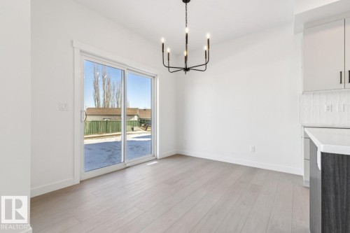 1519 Grant Way, Edmonton, AB - Indoor