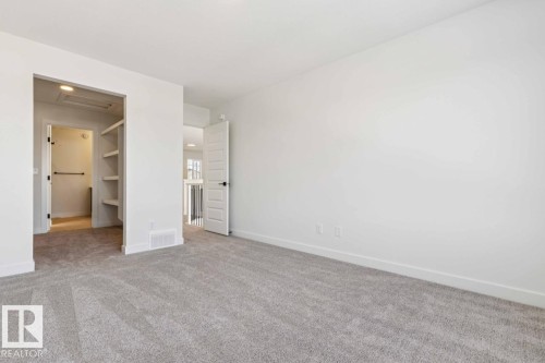 1519 Grant Way, Edmonton, AB - Indoor Photo Showing Other Room