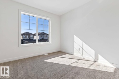 1519 Grant Way, Edmonton, AB - Indoor Photo Showing Other Room