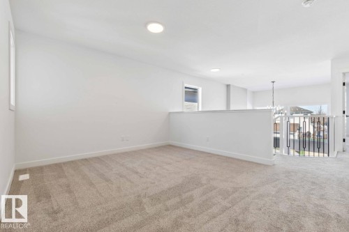 1519 Grant Way, Edmonton, AB - Indoor Photo Showing Other Room