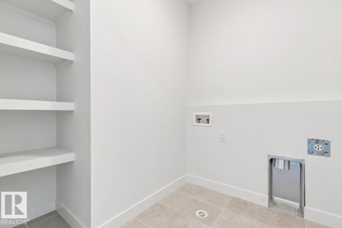 1519 Grant Way, Edmonton, AB - Indoor With Storage
