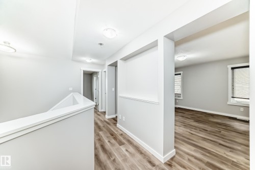 Edmonton, AB - Indoor Photo Showing Other Room