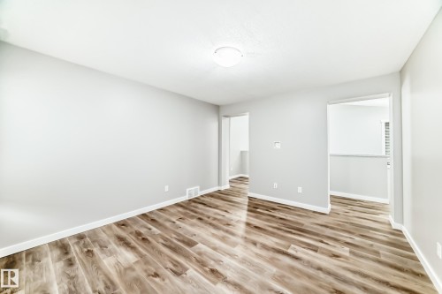 Edmonton, AB - Indoor Photo Showing Other Room