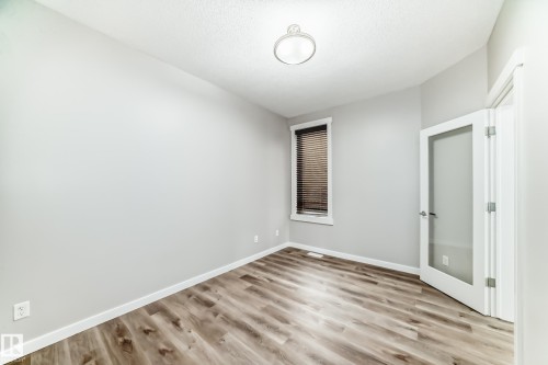 Edmonton, AB - Indoor Photo Showing Other Room