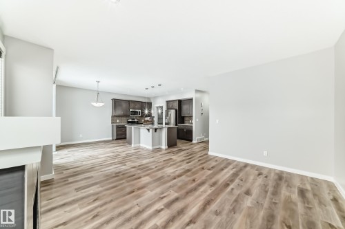 Edmonton, AB - Indoor