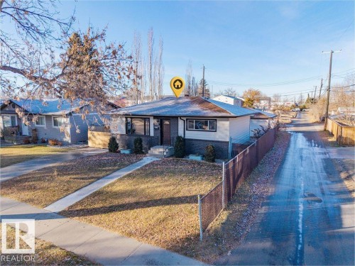 10458 166 Street, Edmonton, AB - Outdoor